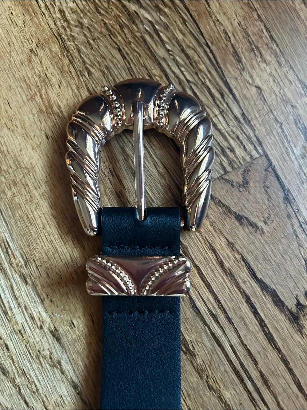 Women’s Black Leather Belt with Decorative Rose Gold Buckle
